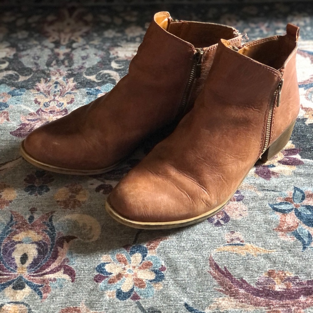 Lucky Brand leather booties sz 10